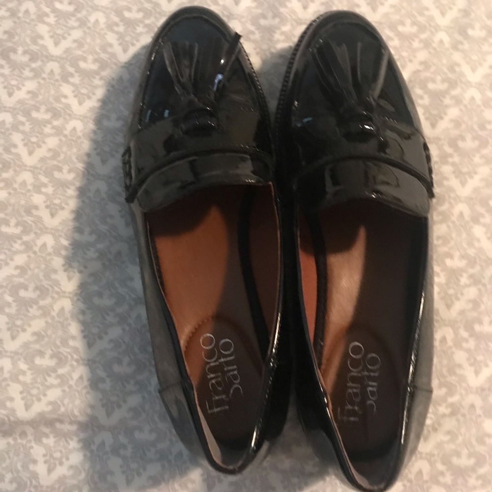 Franco Sarto   patent  leather shoes with Tassels